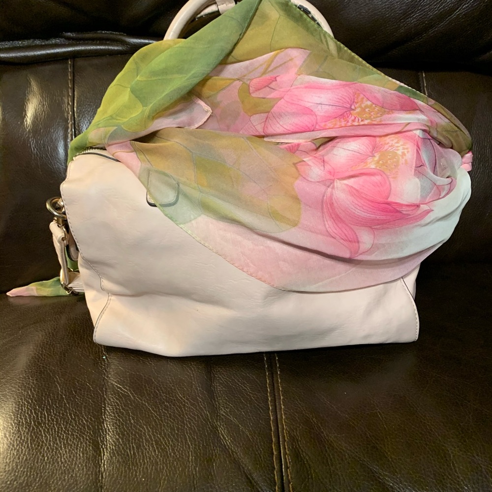 Purse - Picture 4 of 10
